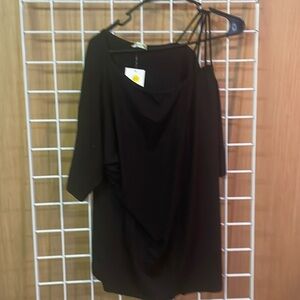 Magic Fit black cold shoulder top. Made in the USA. NWT